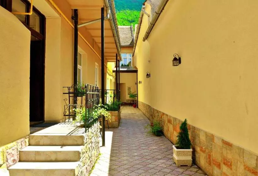 هتل Casa Monte Verde