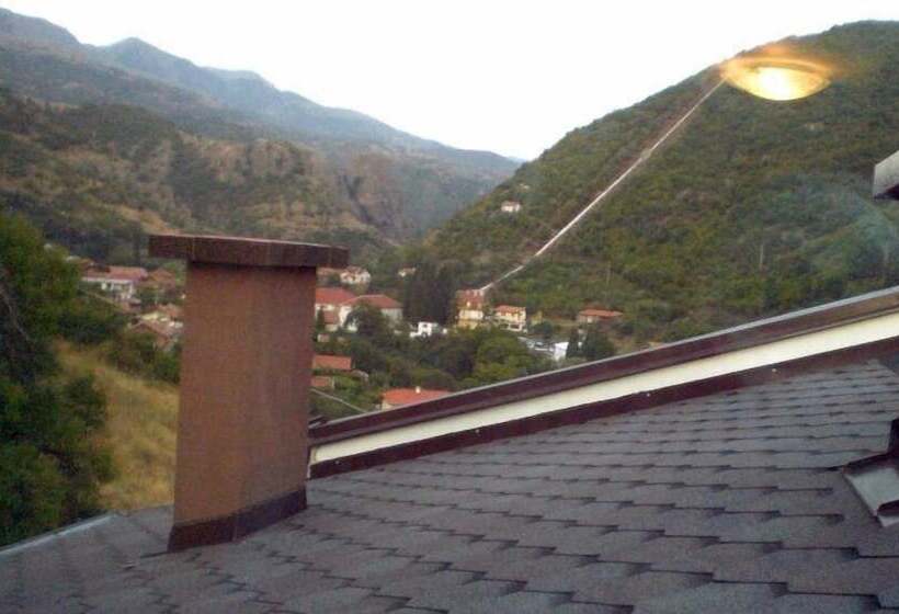 בית מלון כפרי Centaur Family