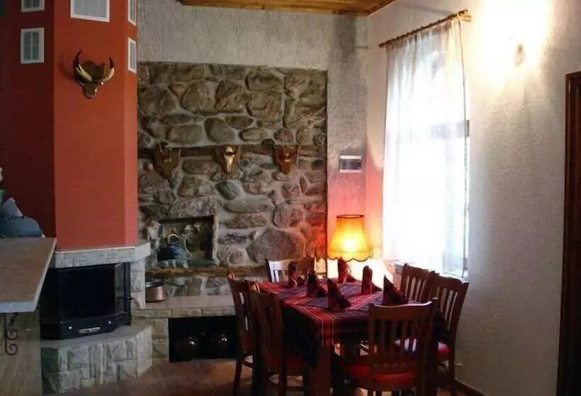 فندق Centaur Family