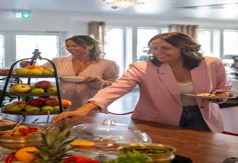 ホテル Himmelsby Spa & Konferens