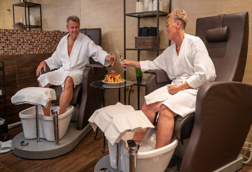 فندق Himmelsby Spa & Konferens