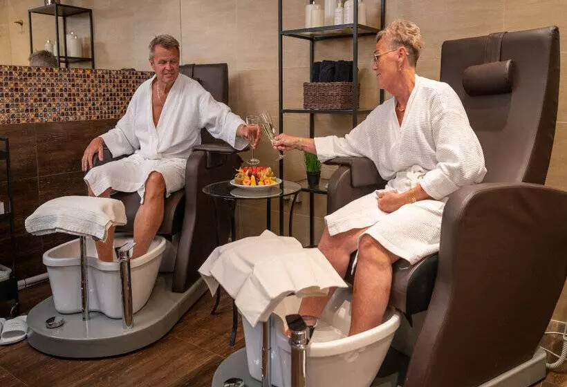 ホテル Himmelsby Spa & Konferens