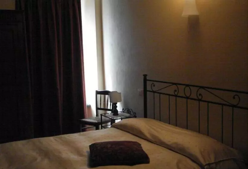 ホテル La Campana D Oro