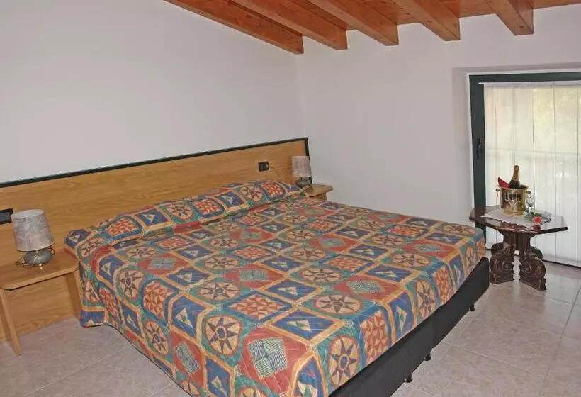 ホテル La Pergola