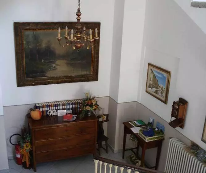 בית מלון כפרי Albergo La Torre