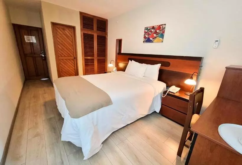 Отель Las Palmas