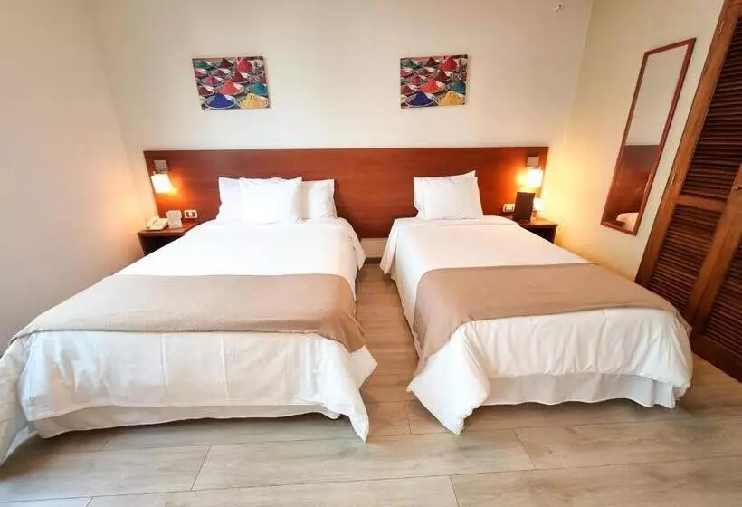 Отель Las Palmas