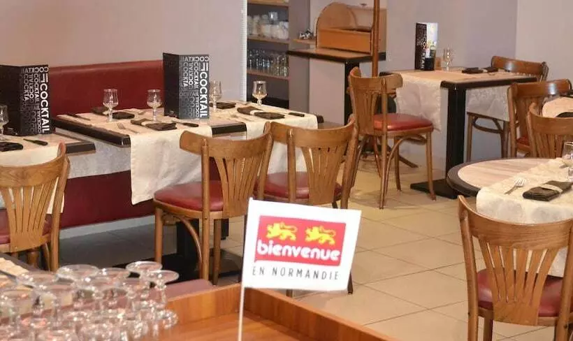 Отель Logis Hôtel Le Carnot