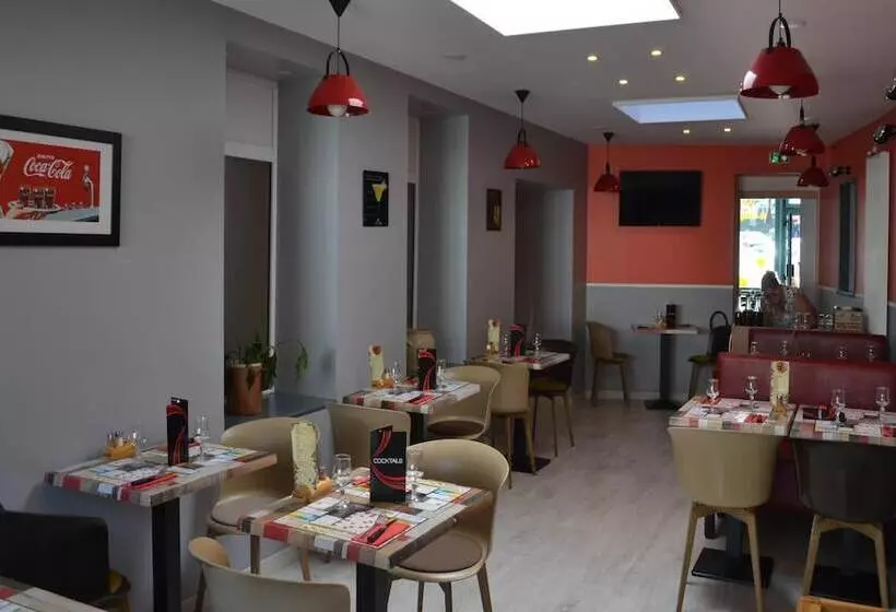 Отель Logis Hôtel Le Carnot