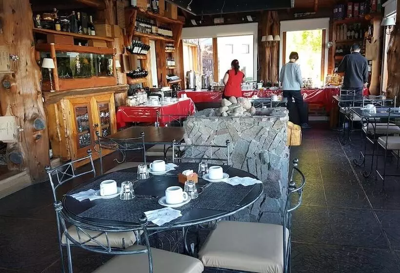 בית מלון כפרי Los Canelos