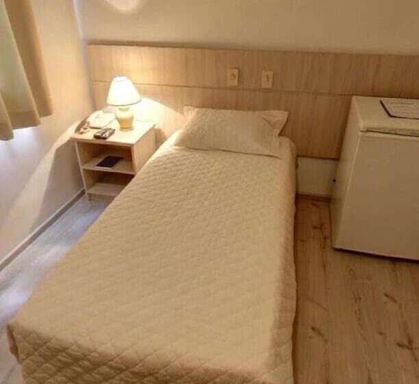 Hotel Rede Andrade Guaira