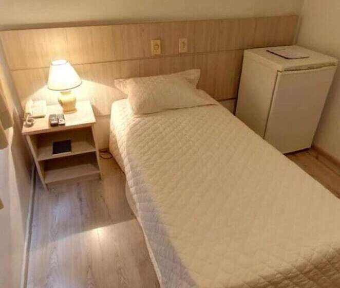 Hotel Rede Andrade Guaira