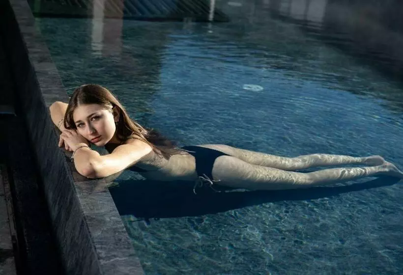 Отель Tevini Dolomites Charming