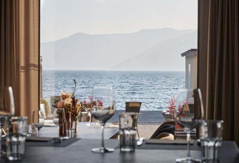 Vista Lakefront Boutique