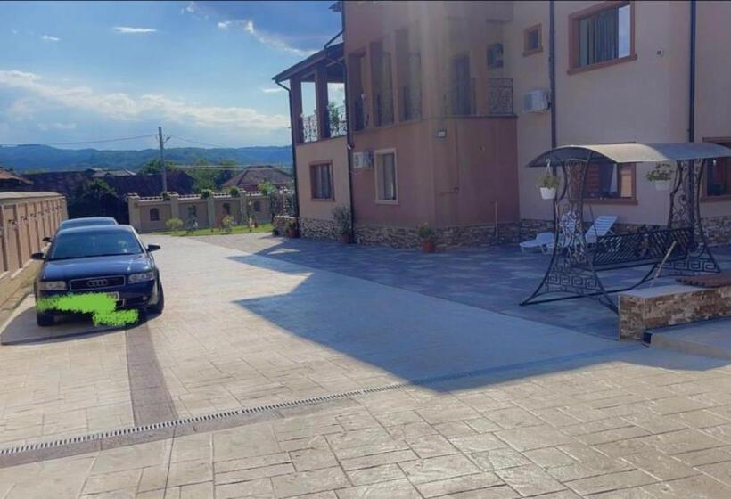 تختخواب و صبحانه Casa Erk