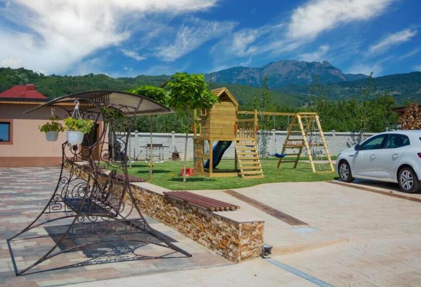 تختخواب و صبحانه Casa Erk