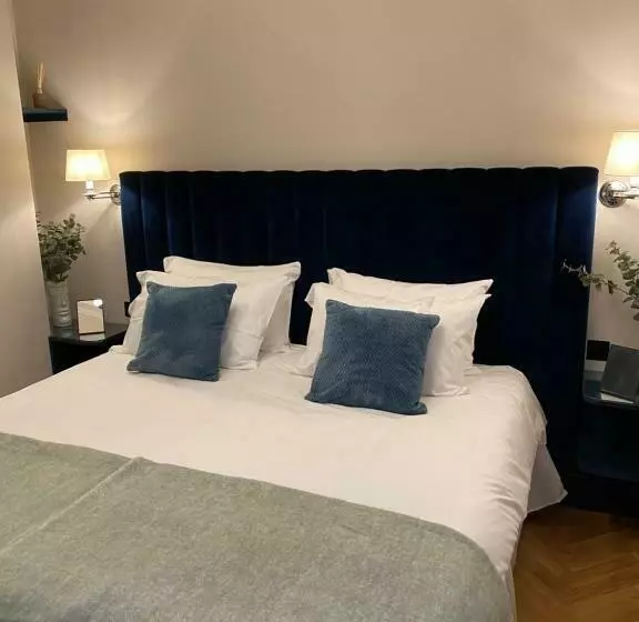 Ch1 Boutique Stays Roman Bath Suite