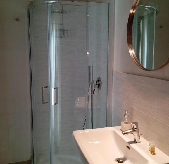 פנסיון New Aurispa