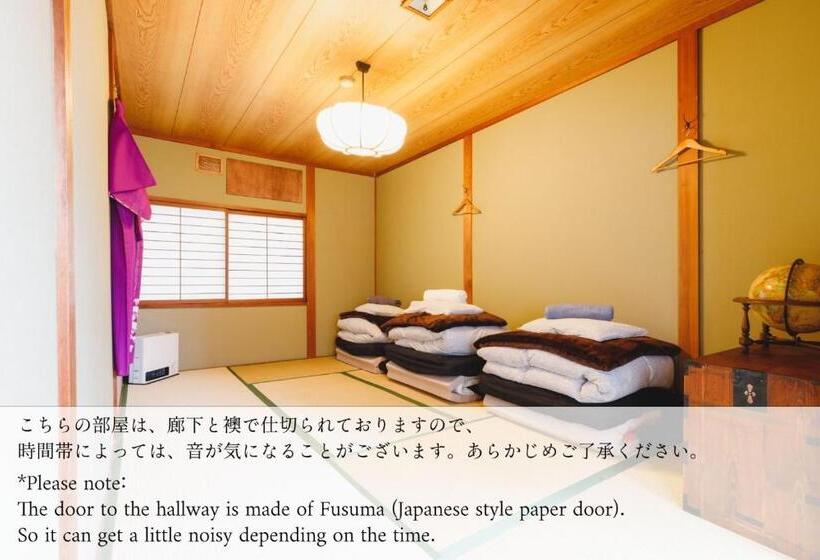 פנסיון Couch Potato Hostel Vacation Stay 88241