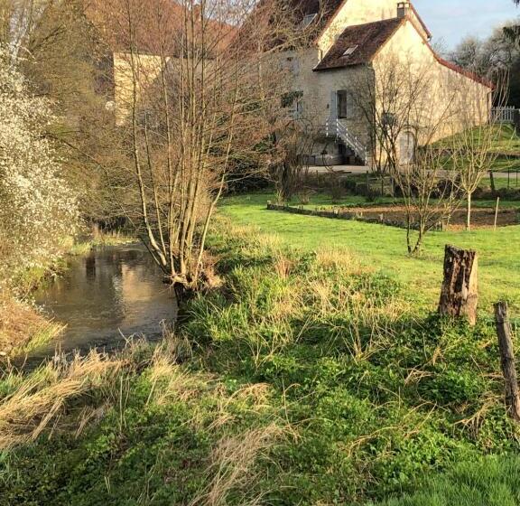 צימר Au Lavoir Du Serein L Eventail