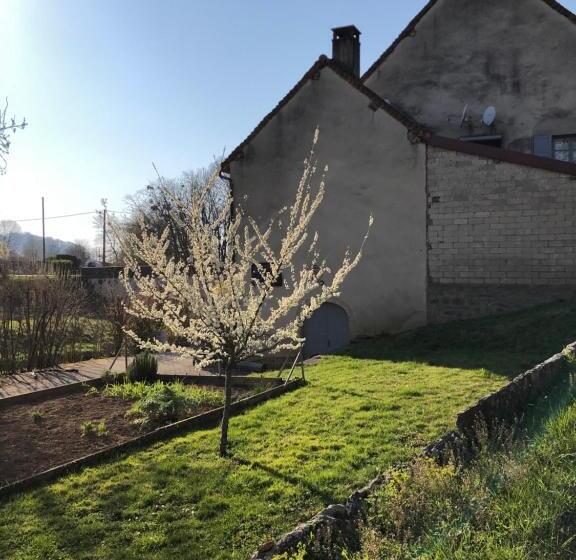 צימר Au Lavoir Du Serein L Eventail