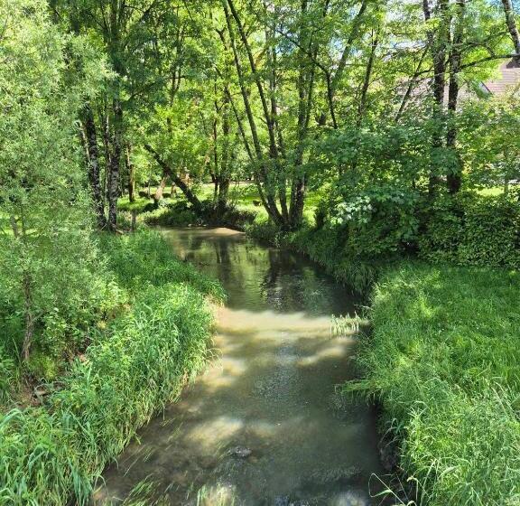 צימר Au Lavoir Du Serein L Eventail