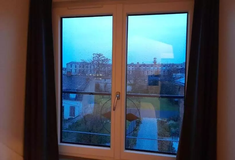 تختخواب و صبحانه Charmes En Ville Le Charme Authentique