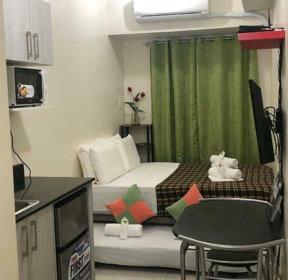 Stays At Green Residences Studio Couples Bed With Complimentary Breakfast For 2