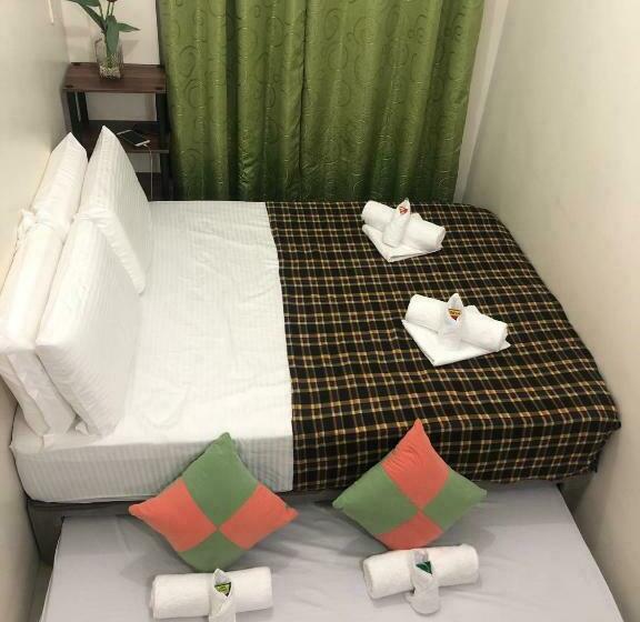Stays At Green Residences Studio Couples Bed With Complimentary Breakfast For 2