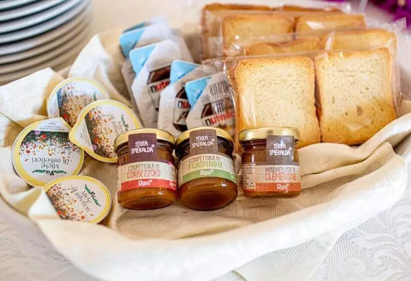 ベッドアンドブレックファースト La Corte Di Pulicinu