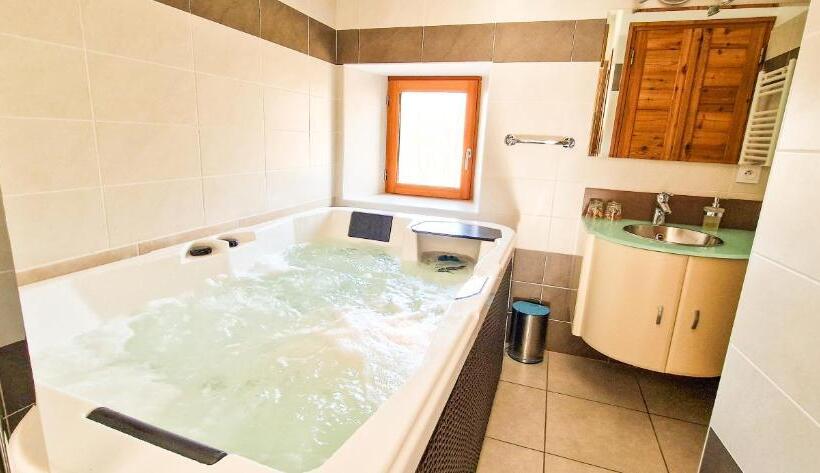 Bed and Breakfast Les Clarines Perceneige   Chambre D Hôtes Vue Sur Montagne