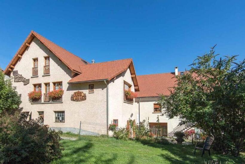 Bed and Breakfast Les Clarines Perceneige   Chambre D Hôtes Vue Sur Montagne