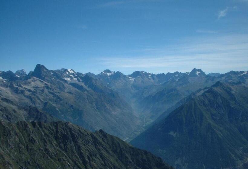 Bed and Breakfast Les Clarines Perceneige   Chambre D Hôtes Vue Sur Montagne