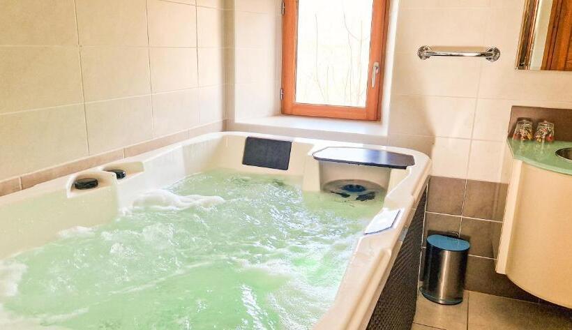 Bed and Breakfast Les Clarines Perceneige   Chambre D Hôtes Vue Sur Montagne