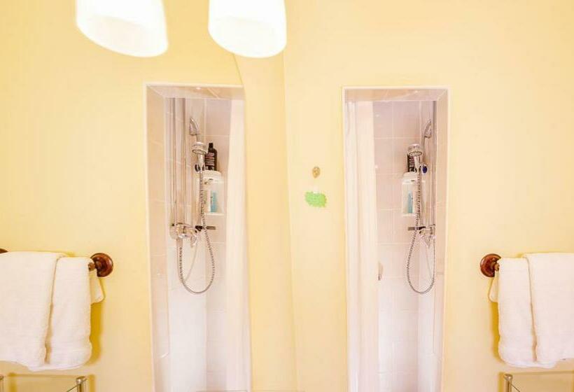 Bed and Breakfast The Harp