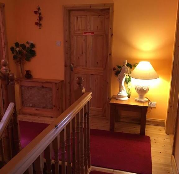 Heeneys Lodge B&b