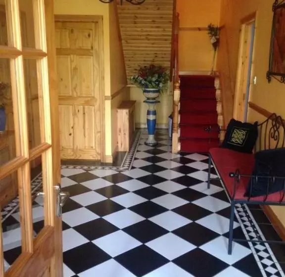 Heeneys Lodge B&b