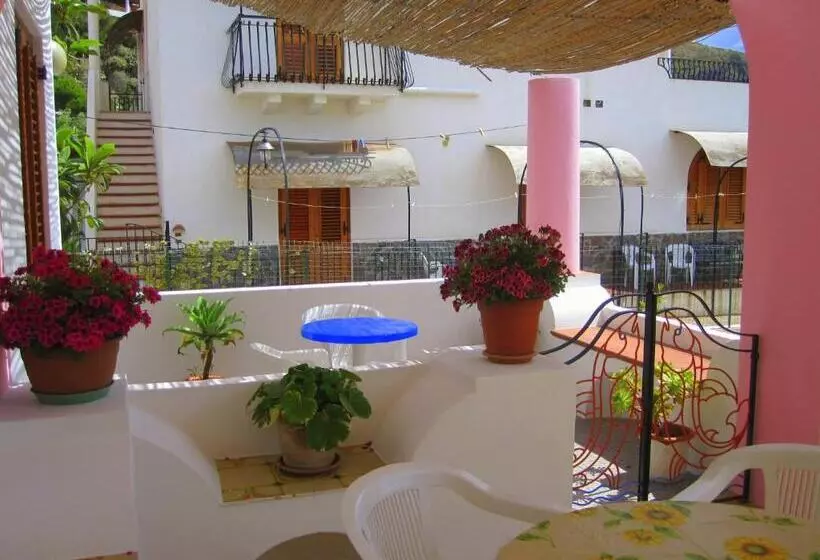 پانسیون Villa Rosa