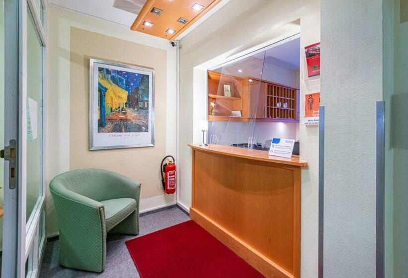 فندق Rostock West Im Kritzmow Park