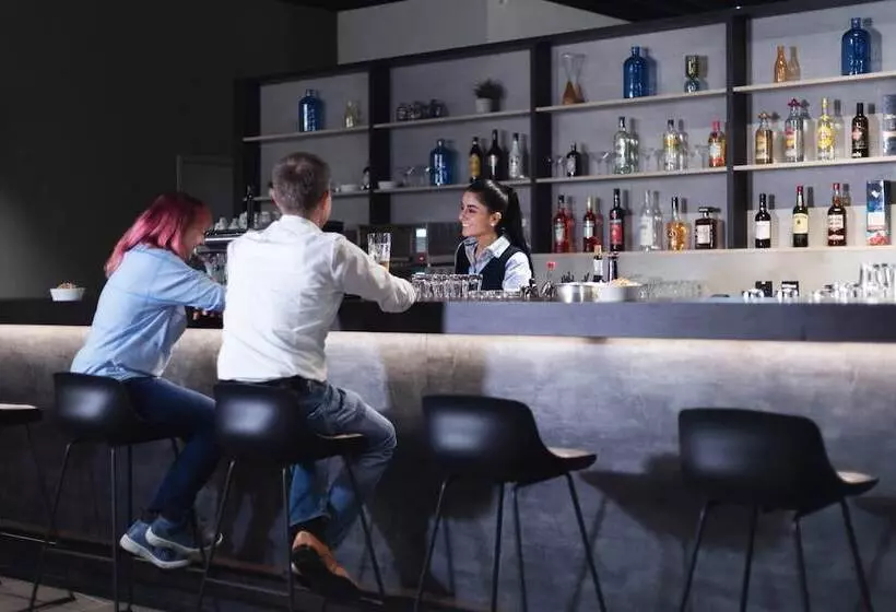 Garner Hotel Augsburg Nord, An Ihg