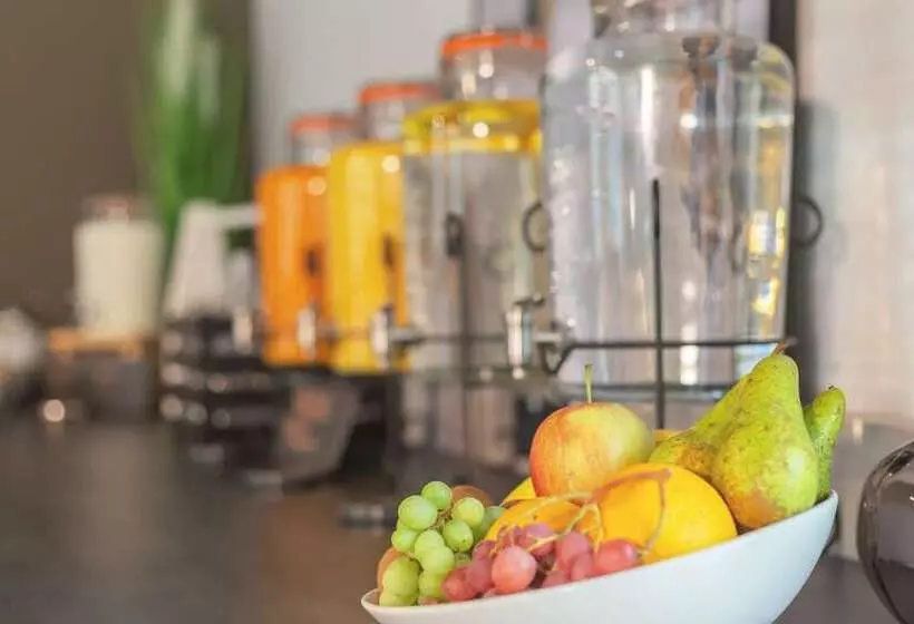 Garner Hotel Augsburg Nord, An Ihg