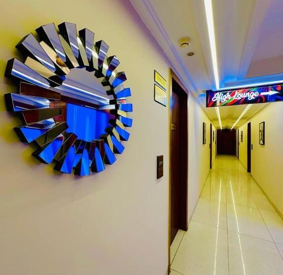 هتل Superia Grand