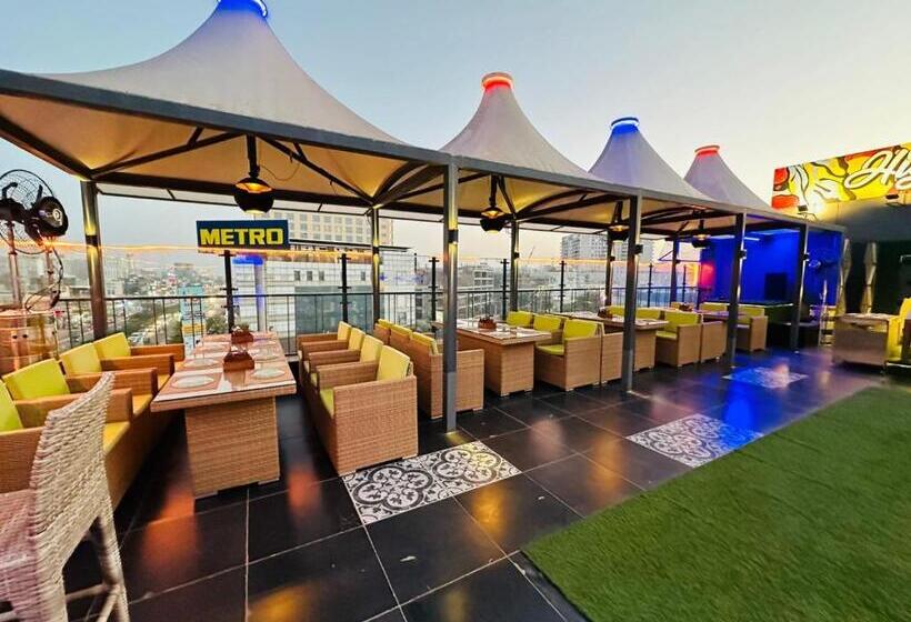 هتل Superia Grand