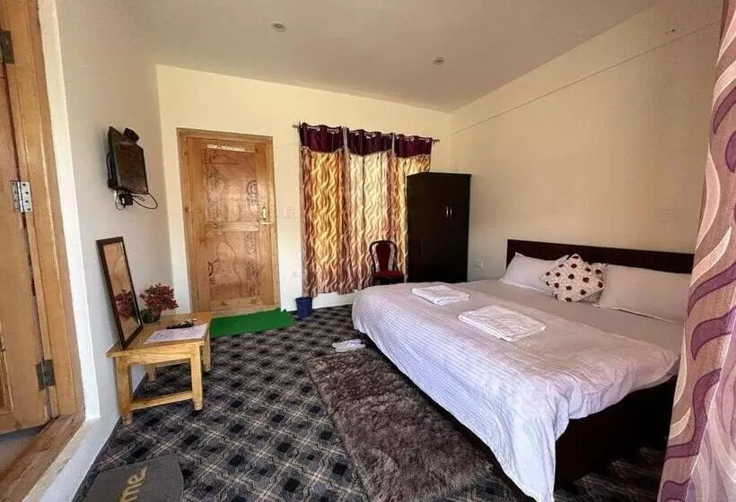 ペンション Yang-lha Guest House