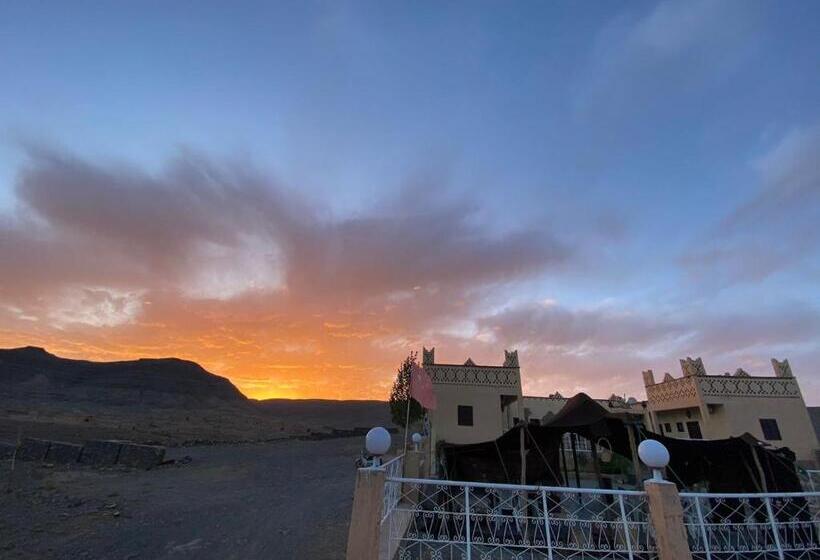 هاستل Auberge & Restaurant Agaudal