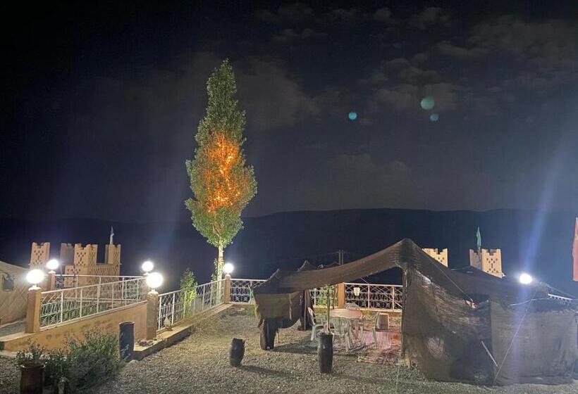 هاستل Auberge & Restaurant Agaudal