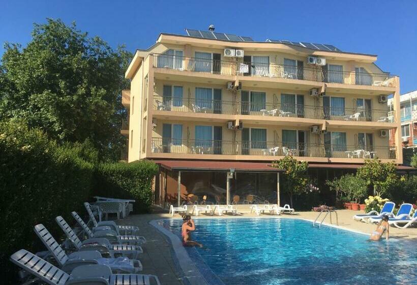 Family Hotel Magnolia