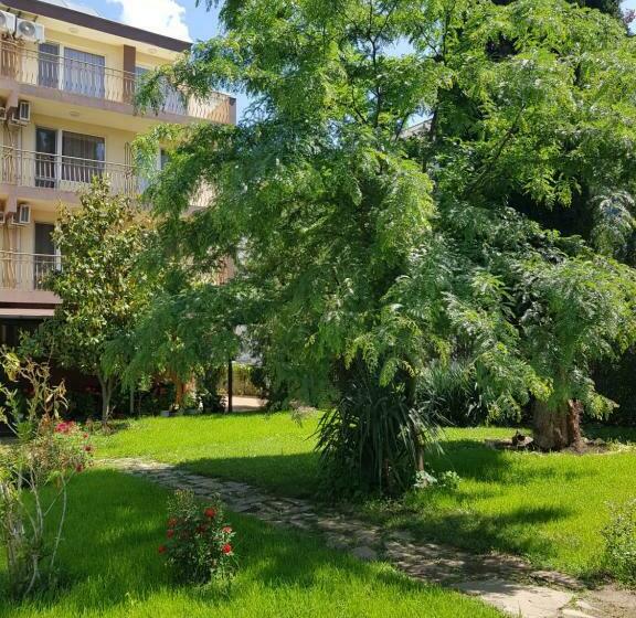 Family Hotel Magnolia