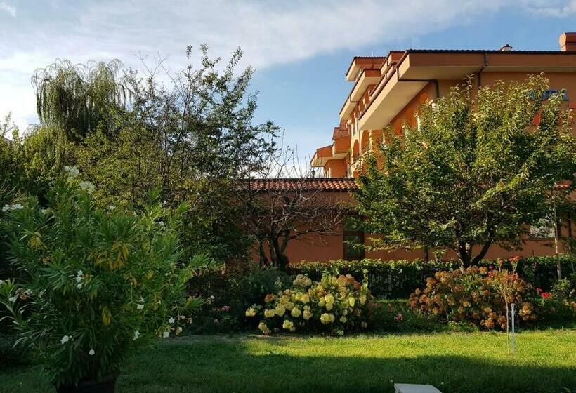 Family Hotel Magnolia