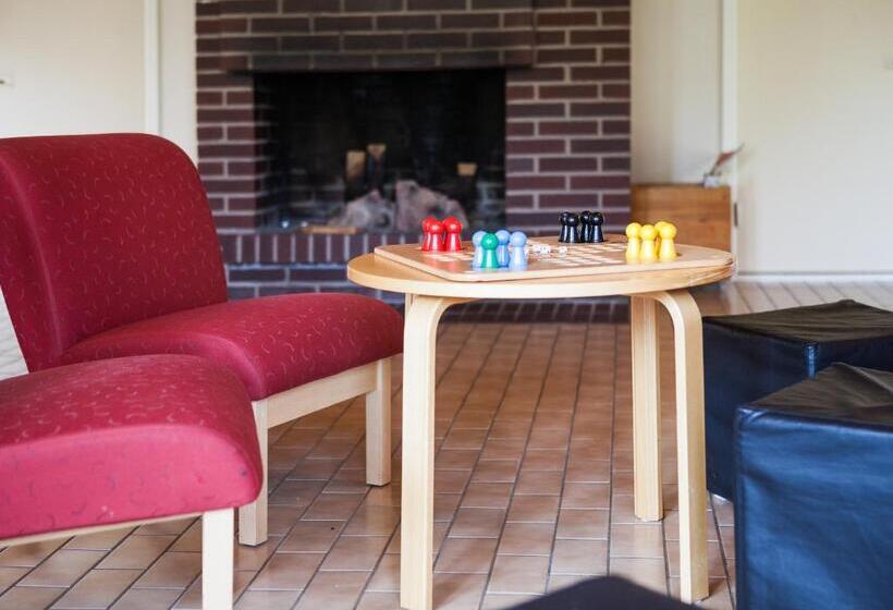 Allégården Kastlösa Vandrarhem